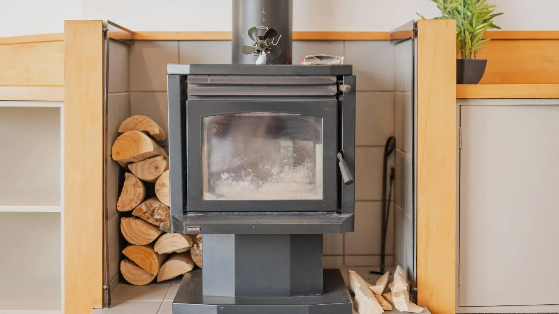 Adventure & Relaxation Cozy 3Br Stay With Games & Scenic Views Christchurch Appartement