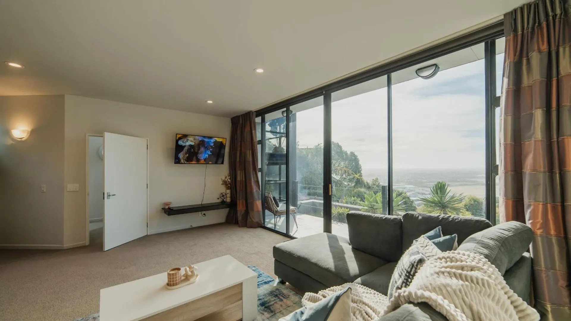 Adventure & Relaxation Cozy 3Br Stay With Games & Scenic Views Christchurch 0*,