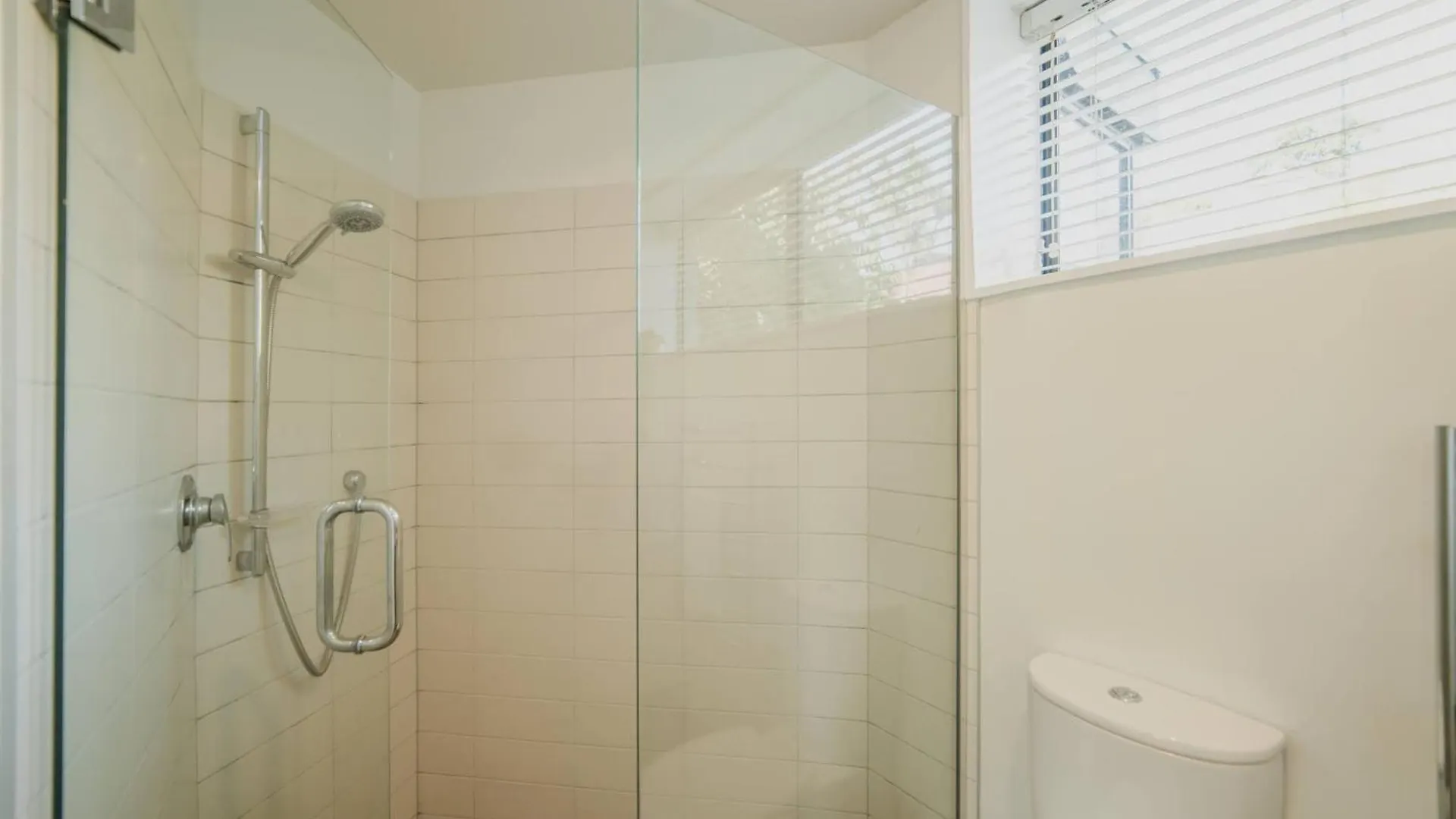Adventure & Relaxation Cozy 3Br Stay With Games & Scenic Views Christchurch 0*,  Nieuw-Zeeland